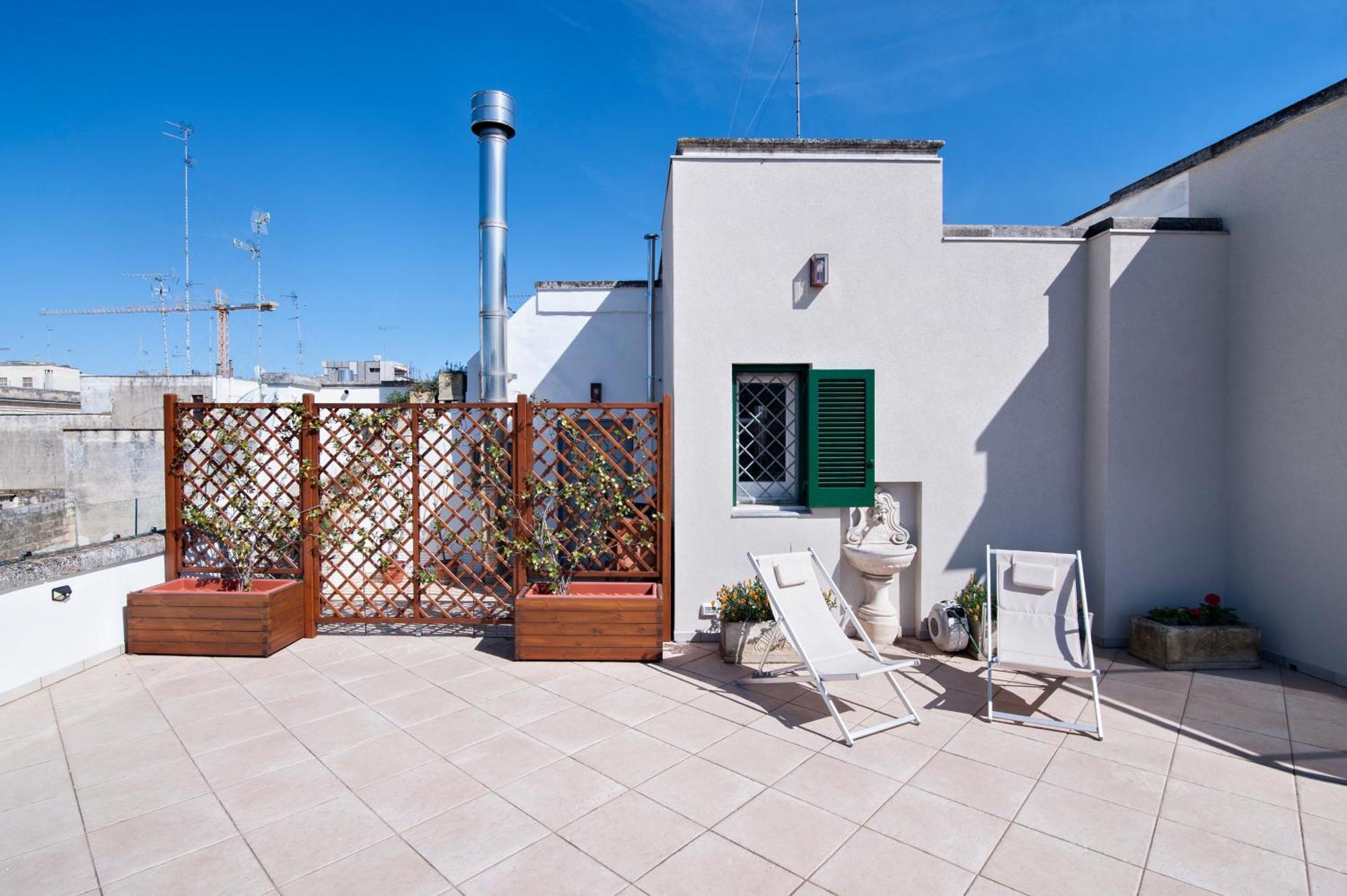 The Golden Hour, Luxury Apartment With A Panoramic View Lecce Exterior photo